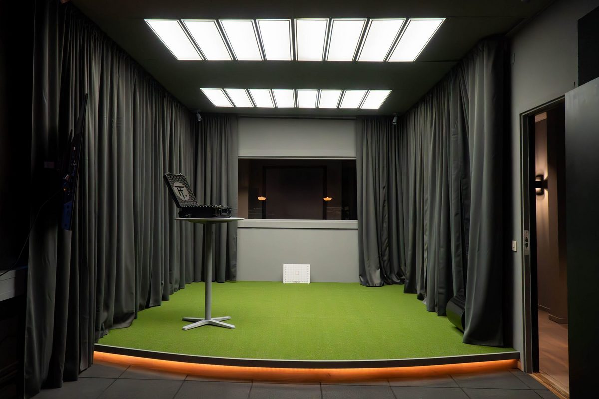 GTG Studios — privat Trackman iO-simulatorbås